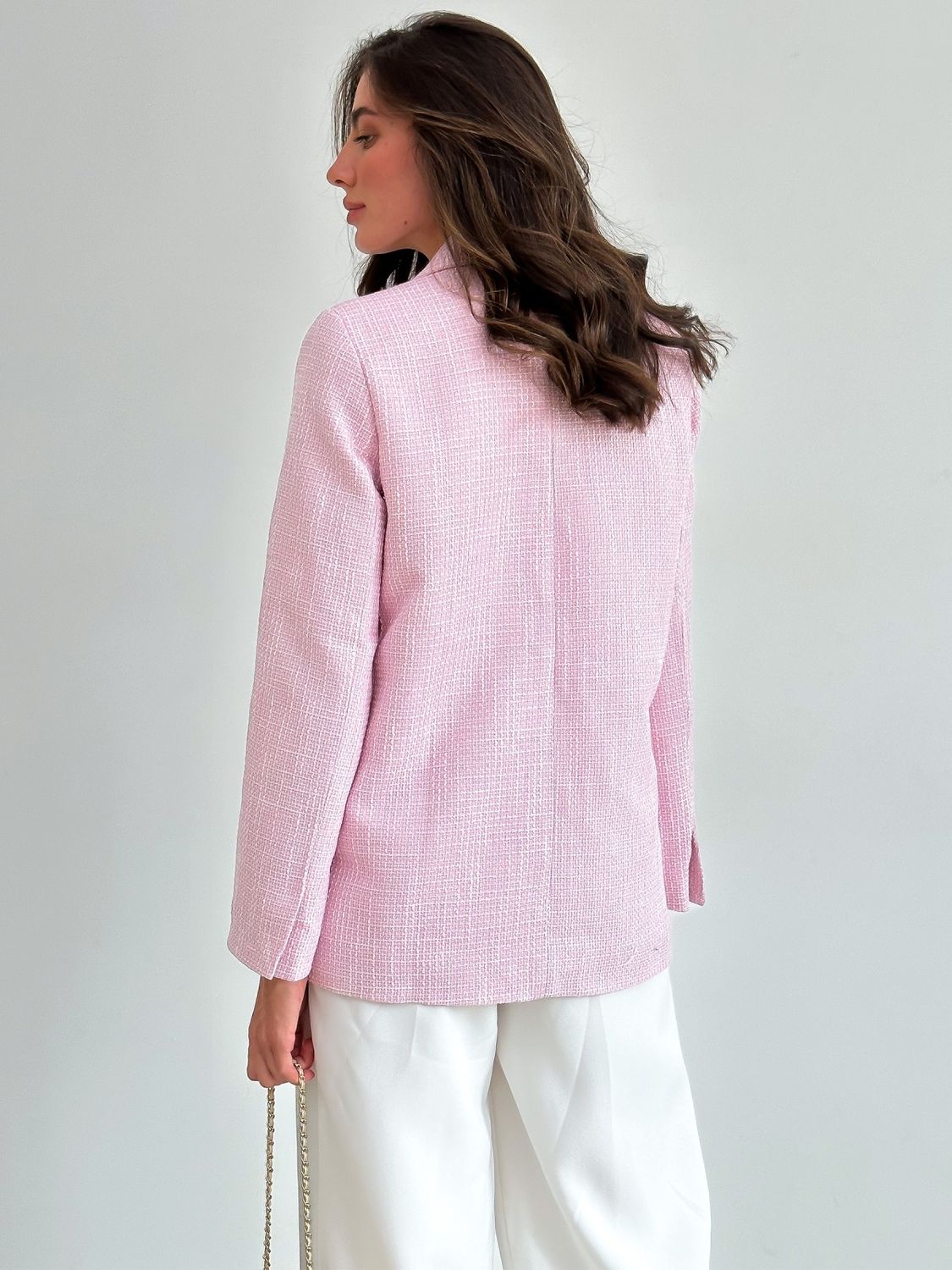 Двобортний твідовий піджак рожевого кольору - фото
