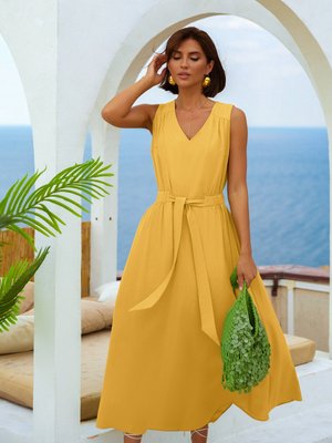 Жовте жіноче плаття з льону - фото