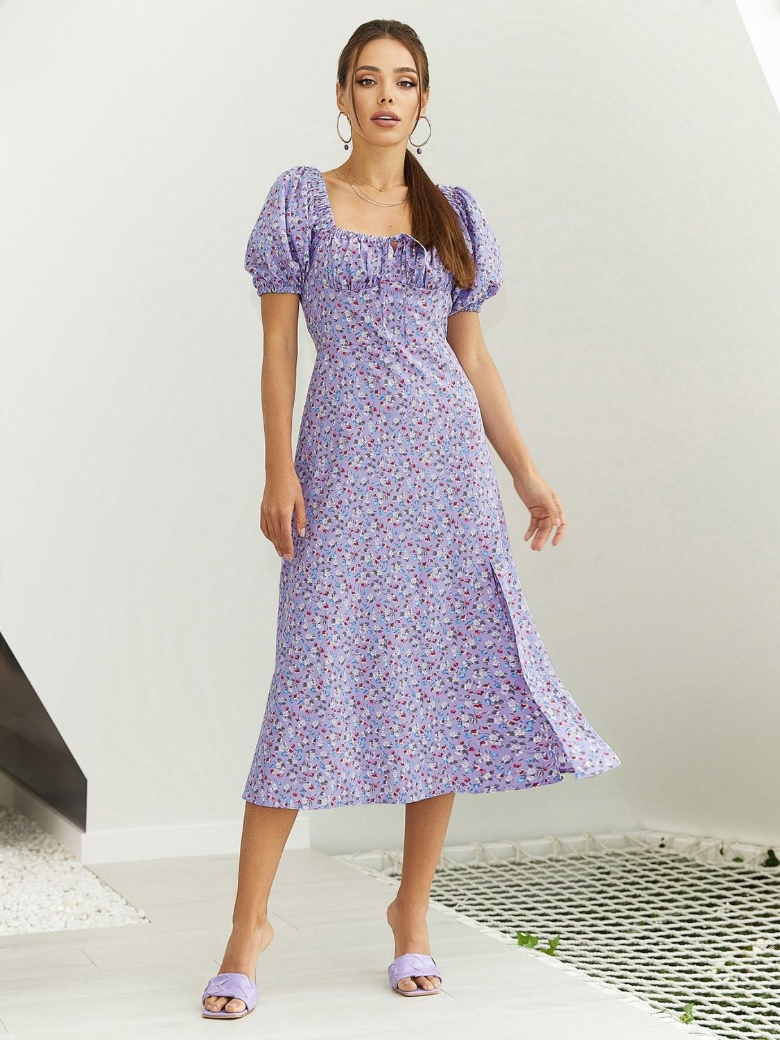 Літня сукня міді бузкового кольору - фото