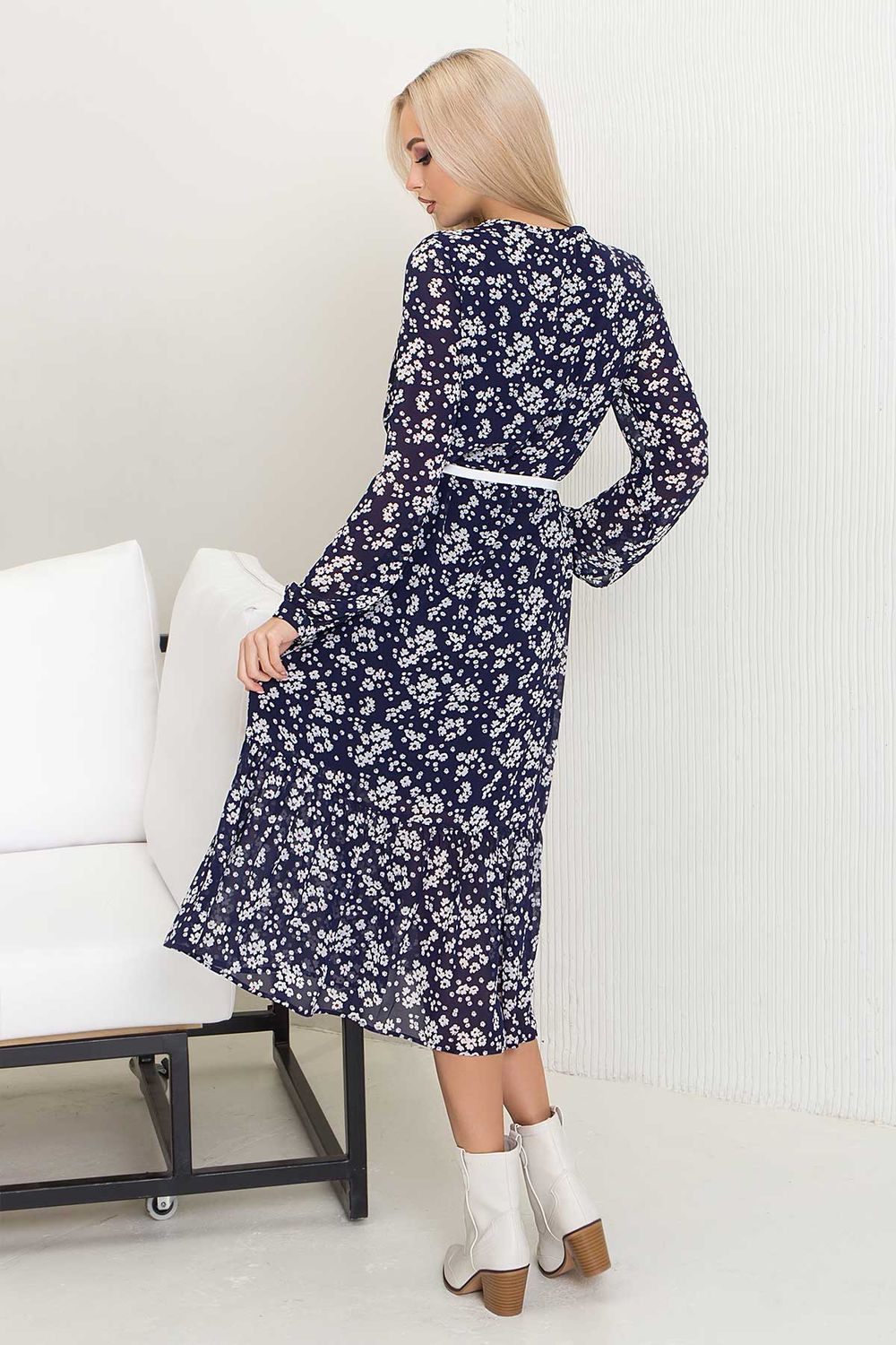 Шифонова сукня міді на весну синю - фото