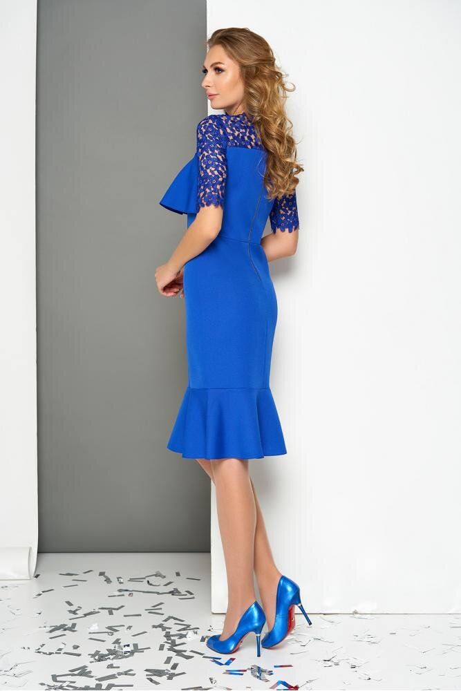 Гарне плаття футляр з гіпюром і воланом синє - фото