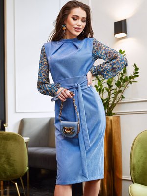 Блакитна замшева сукня з шифоновими рукавами - фото