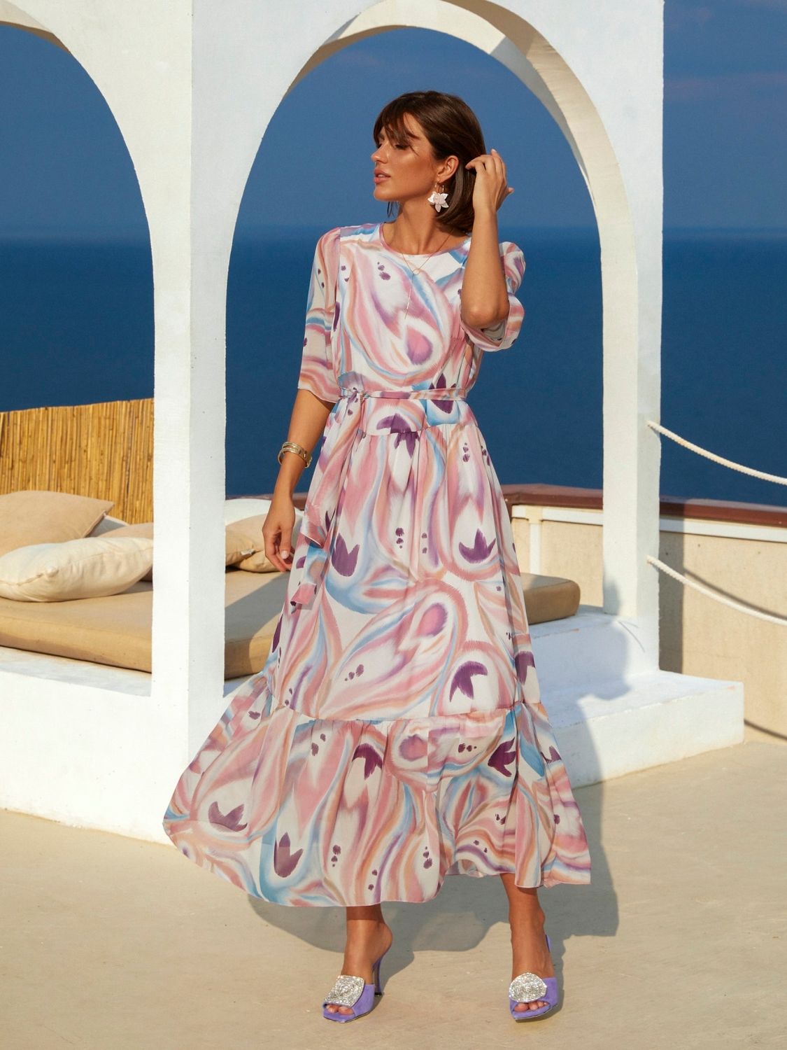 Шифоновое платье свободного кроя с цветочным принтом - фото