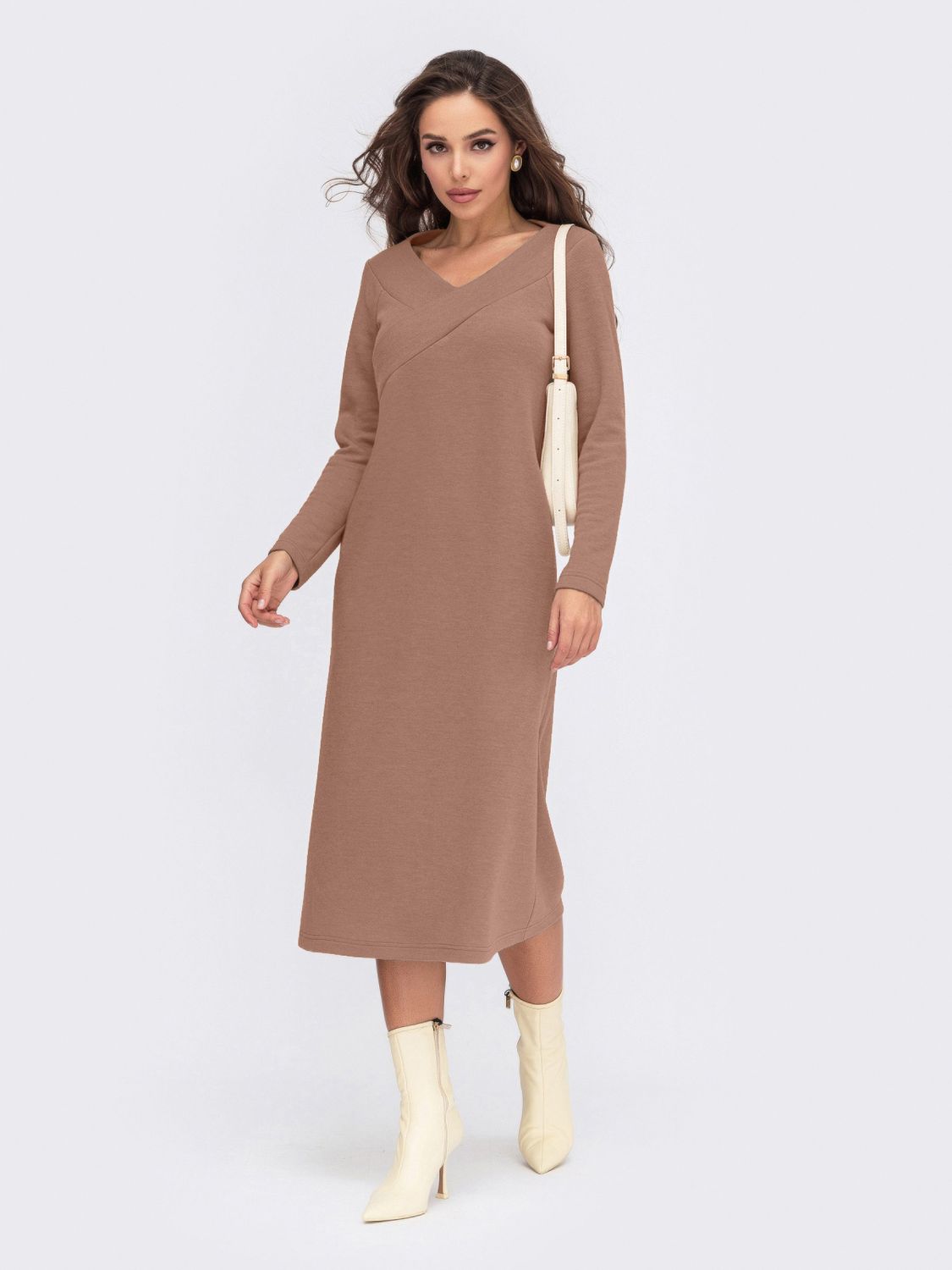 Тепле плаття А-силуету з ангори бежевого кольору - фото