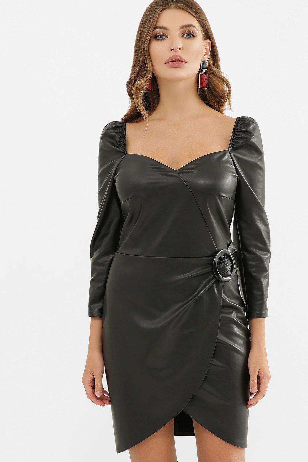 Модне шкіряне плаття міні чорне - фото