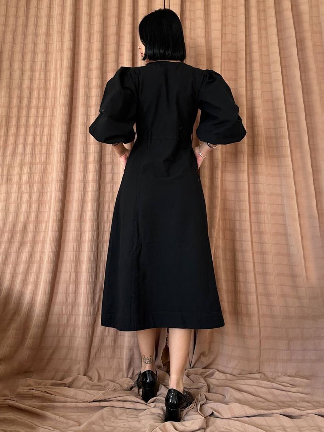 Чорне джинсове плаття сорочка - фото