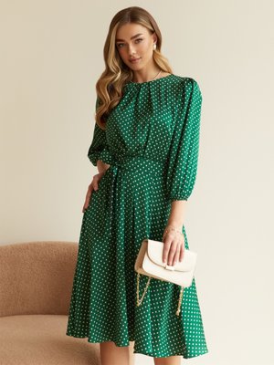 Шовкове плаття міді зеленого кольору в горошок  - фото