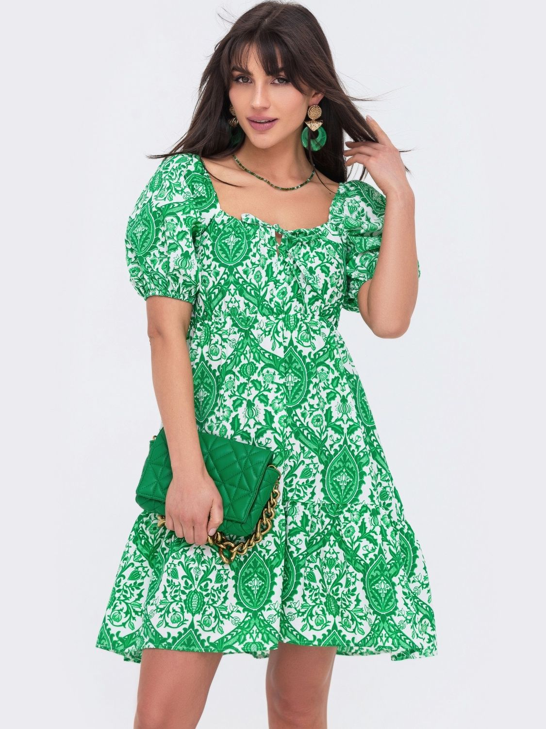 Літнє плаття із завищеною талією зеленого кольору - фото