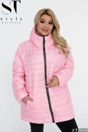 Весенняя куртка больших размеров розового цвета - фото