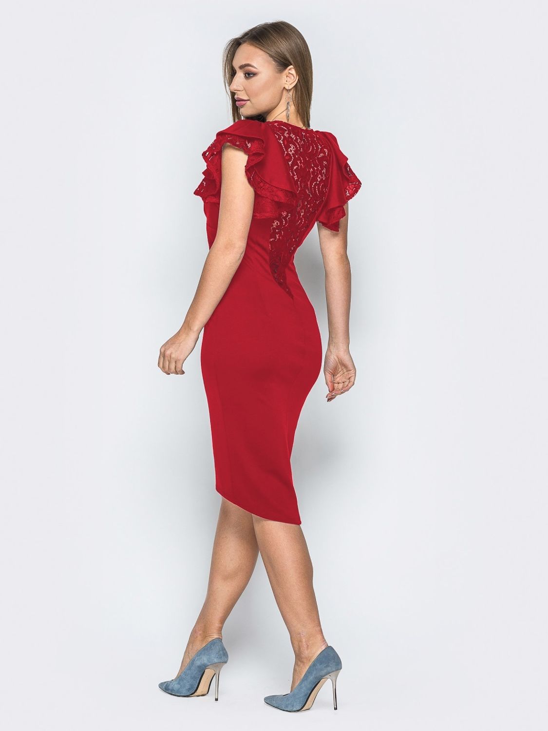 Нарядне плаття футляр з гіпюром червоне - фото