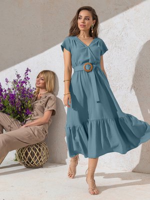 Жіночне лляне плаття на літо - фото