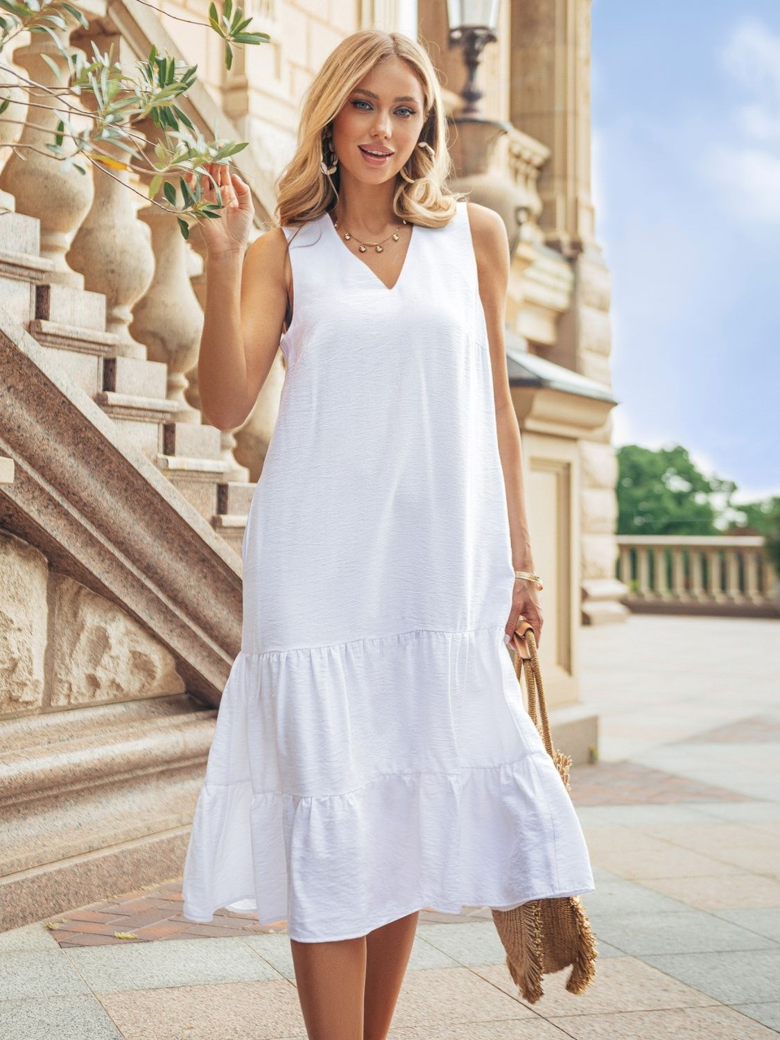 Літнє лляна плаття А-силуету білого кольору - фото