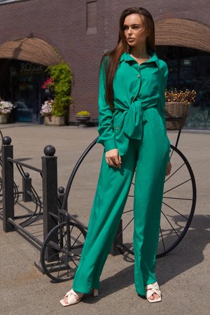 Жіночий літній брючний костюм оверсайз зелений - фото