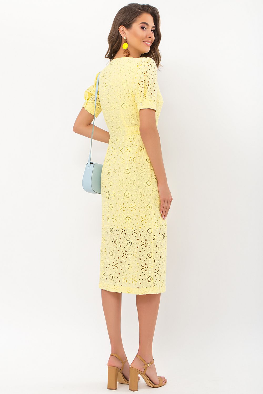 Модне літнє плаття з прошви жовте - фото