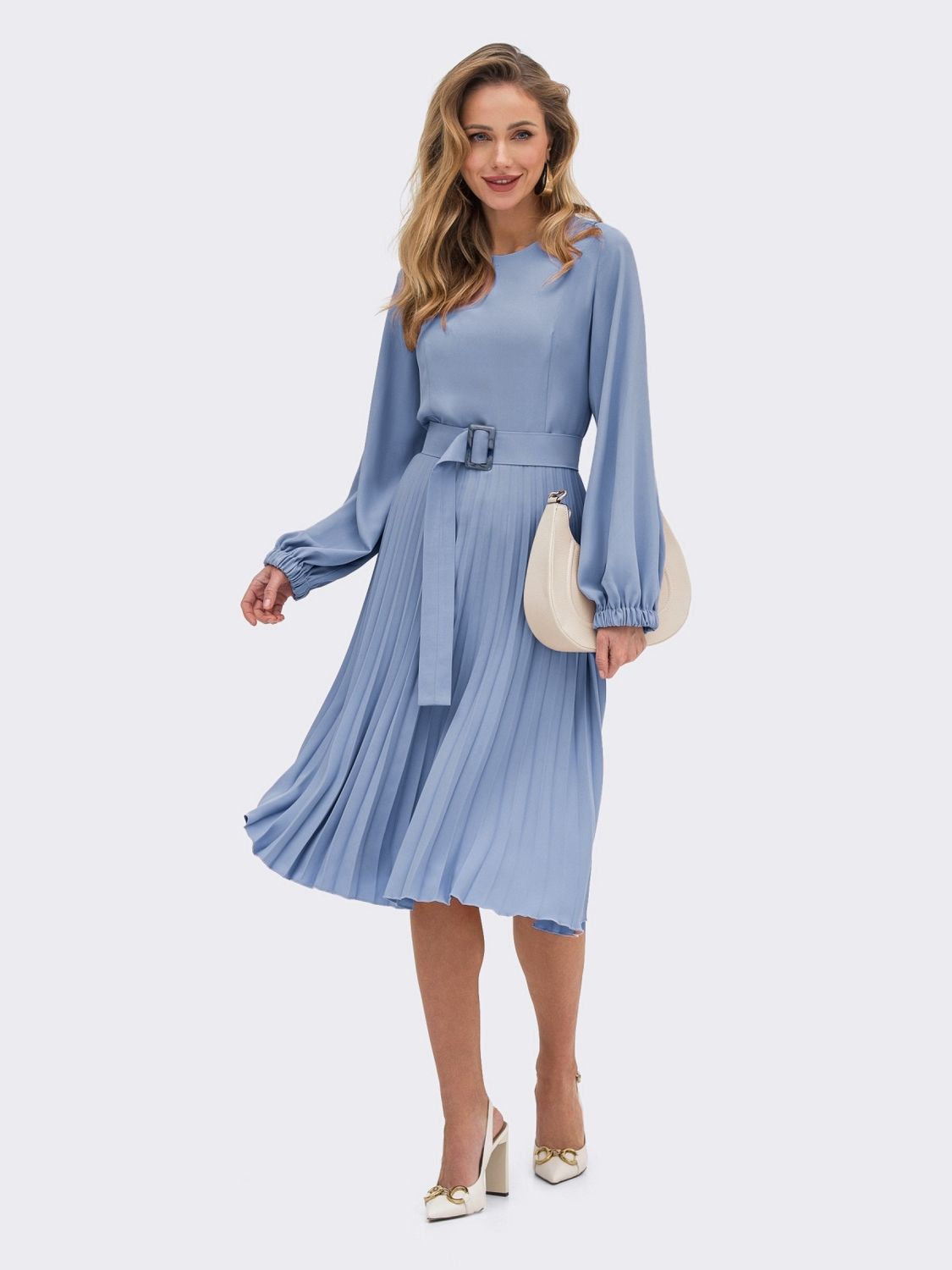 Сукня-міді зі спідницею-плісе блакитного кольору - фото