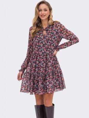 Весняна шифонова сукня з широким воланом - фото