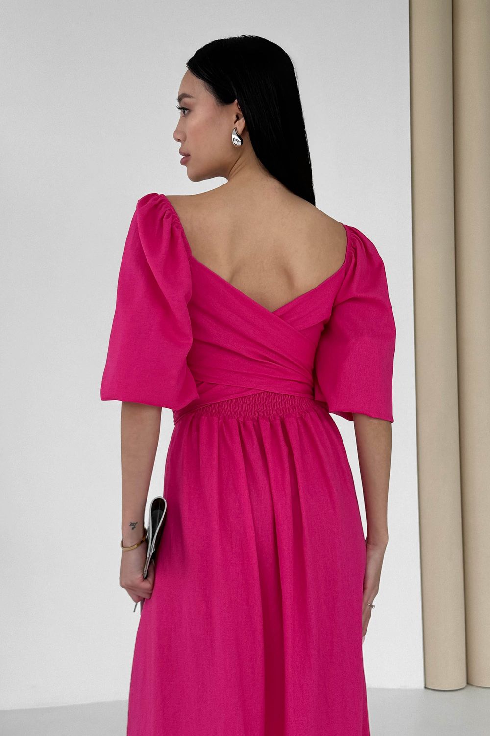 Дизайнерское летнее платье из льна розового цвета - фото