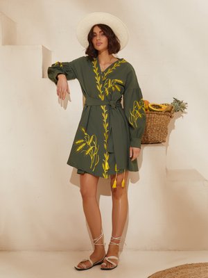 Сукня-кімоно з вишивкою в етнічному стилі - фото