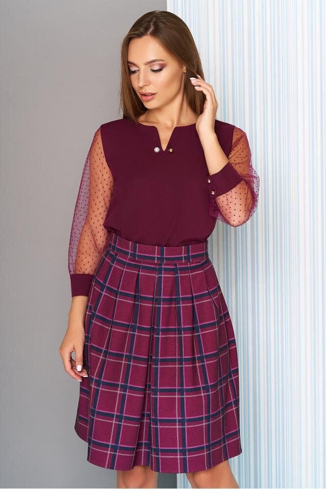 Праздничная блузка бордового цвета - фото