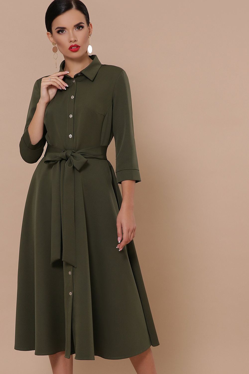 Розкльошене плаття-сорочка міді кольору хакі - фото