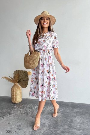 Летнее платье миди с цветочным принтом белое - фото