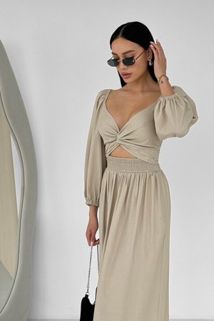 Дизайнерское летнее платье из льна бежевого цвета - фото