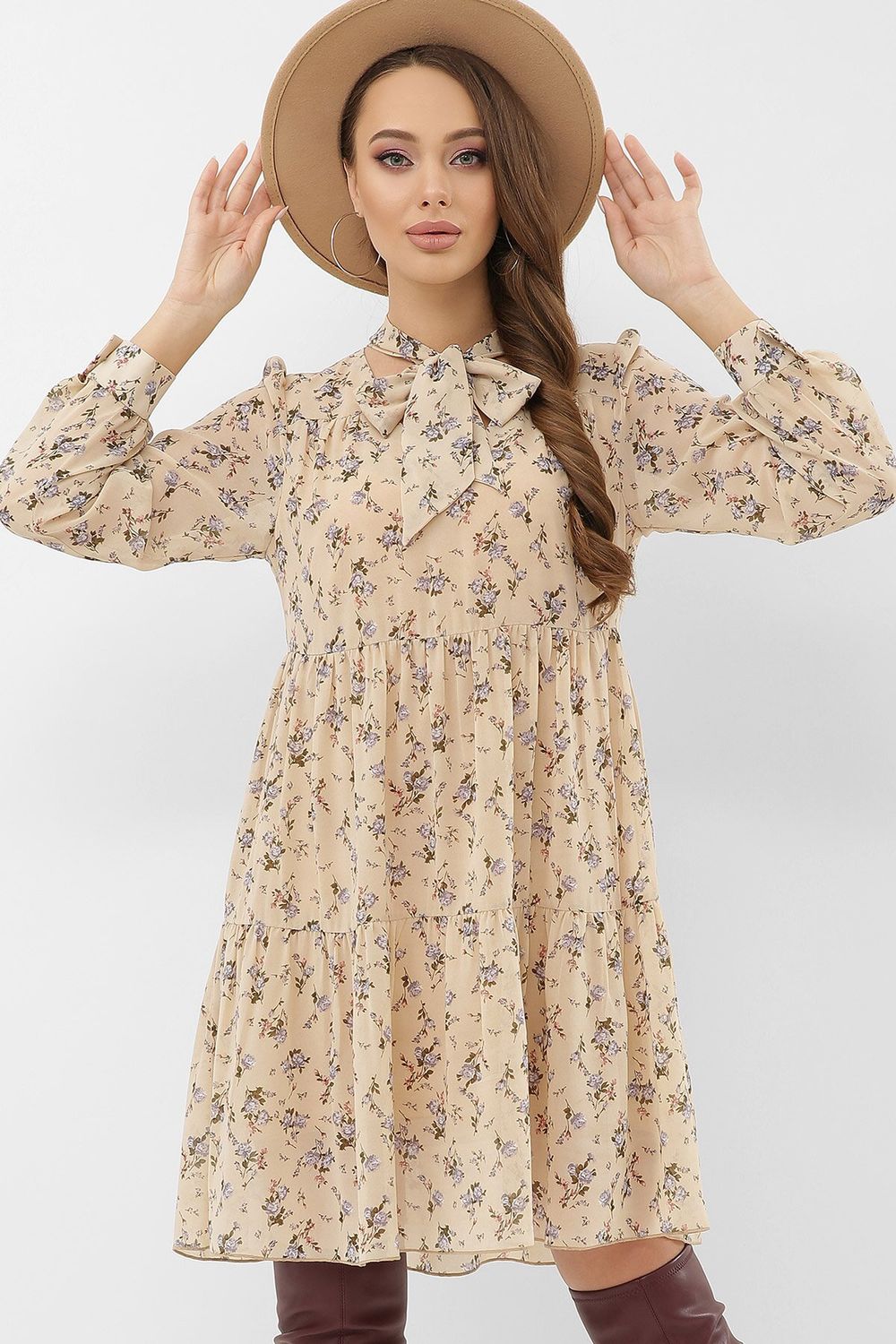 Весеннее шифоновое платье с цветочным принтом - фото