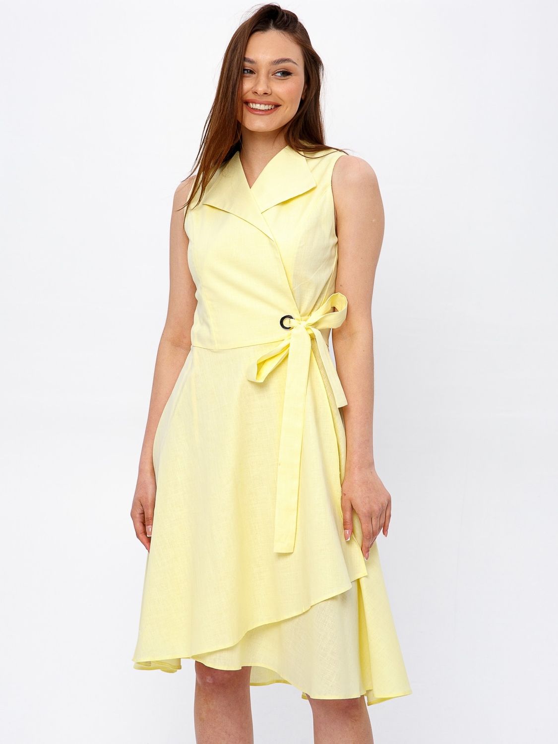 Лляна літня сукня на запах жовтого кольору - фото