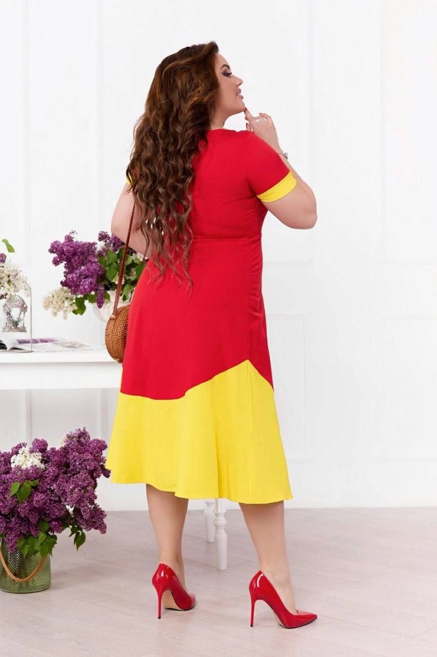 Летнее платье больших размеров красного цвета - фото