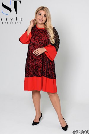 Витончене нарядне плаття червоною кольору - фото