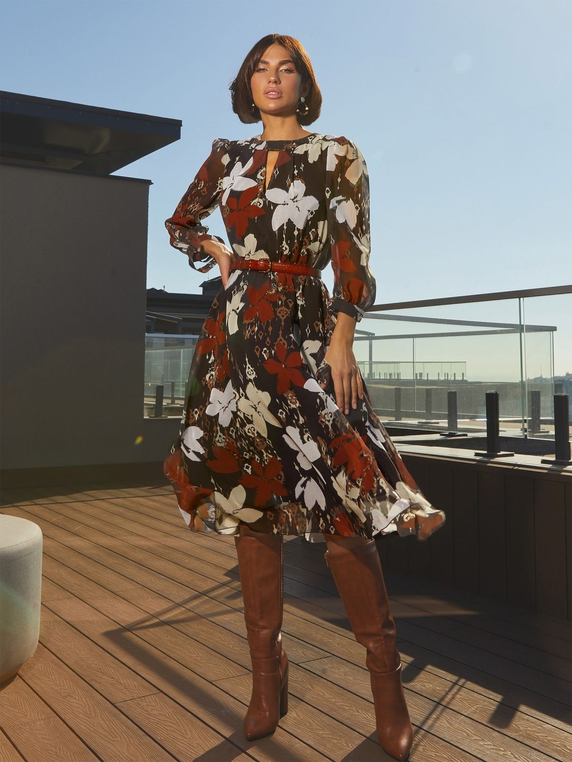 Нарядное шифоновое платье солнце-клеш с принтом - фото