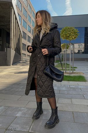 Жіноча демісезонна куртка-пальто з капюшоном чорна - фото