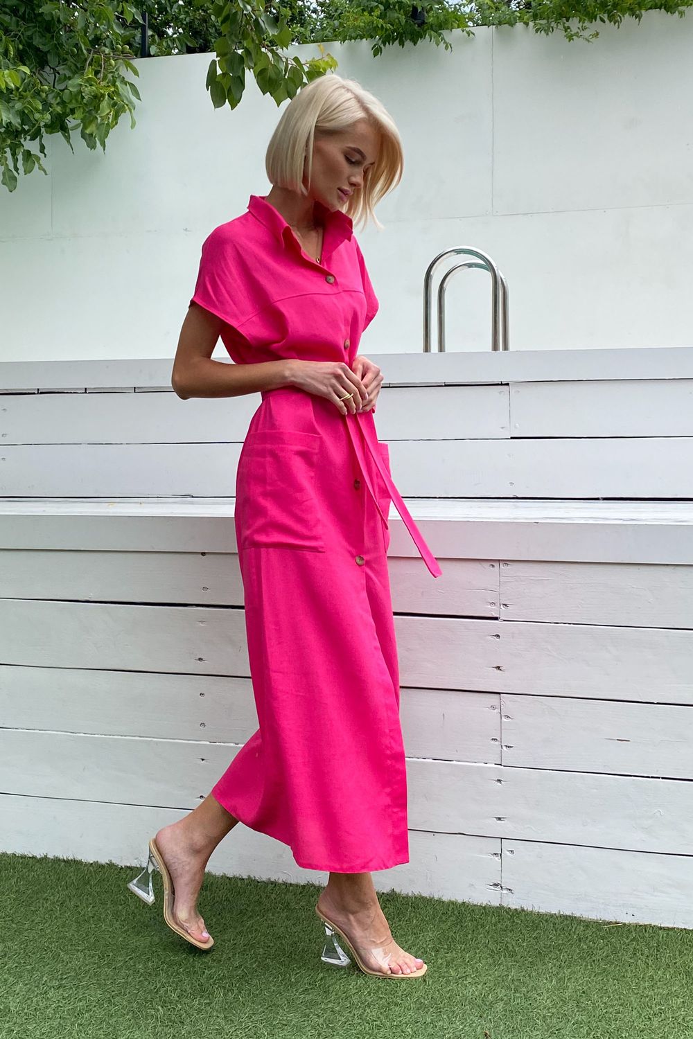 Довга лляна сукня сорочка рожевого кольору - фото