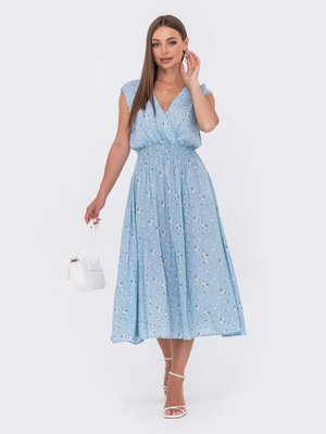 Літнє плаття кльош блакитного кольору - фото