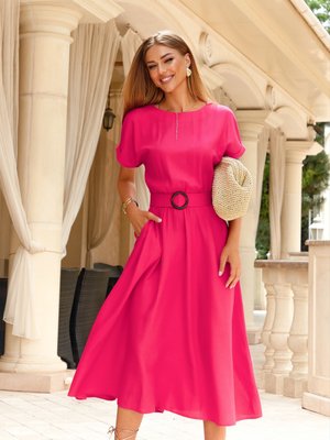 Літнє розкльошене плаття з льону рожевого кольору - фото