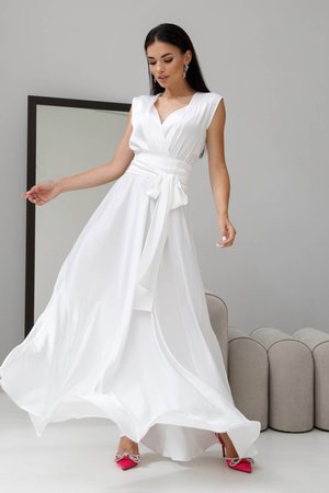Изысканное вечернее платье из шелка белого цвета - фото