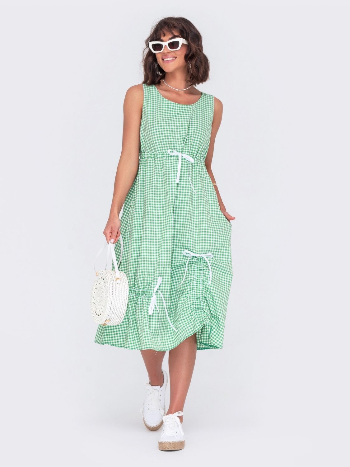 Літня сукня А-силуету в клітку зеленого кольору - фото