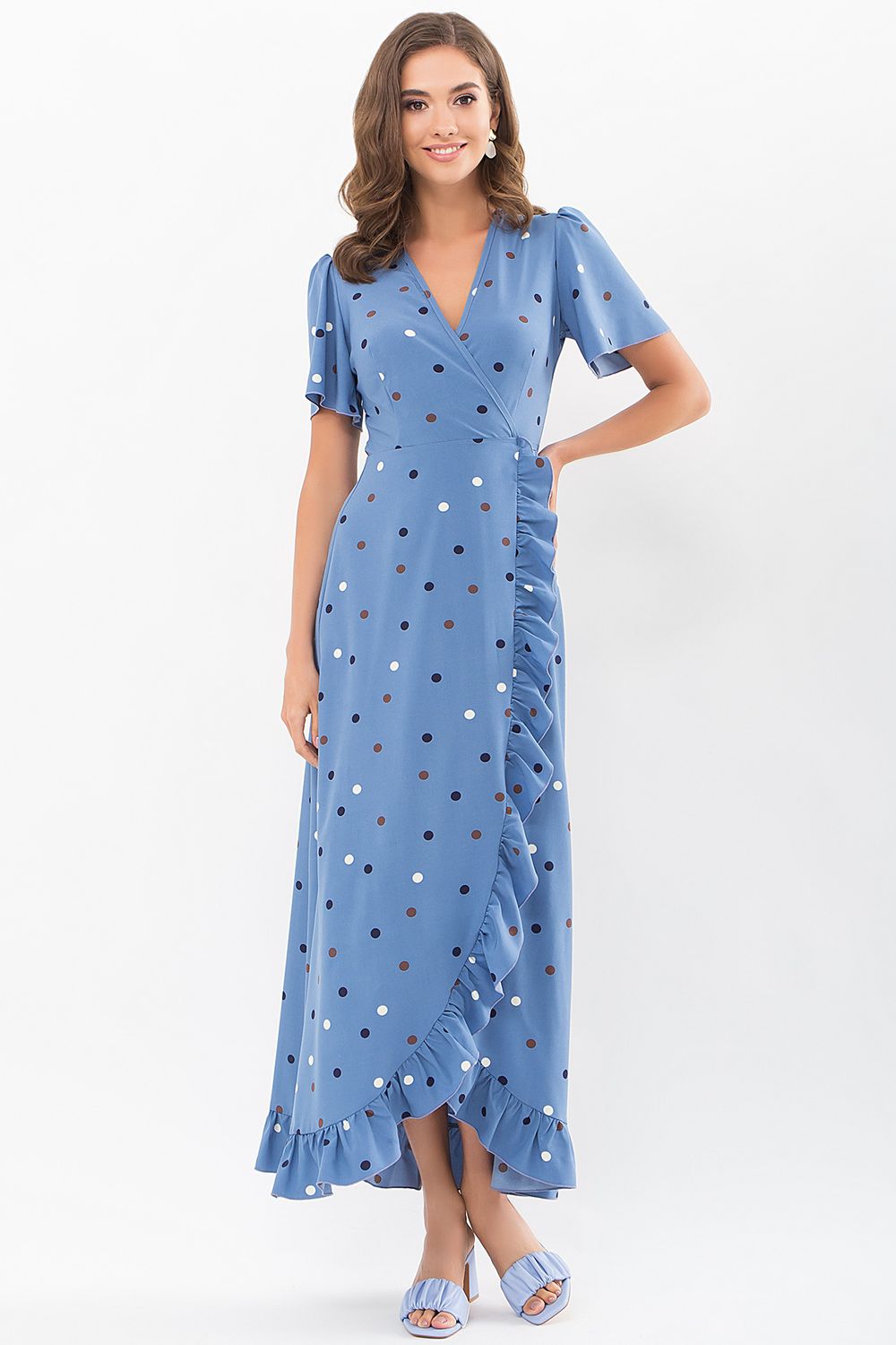 Довге літнє плаття на запах в горошок блакитне - фото