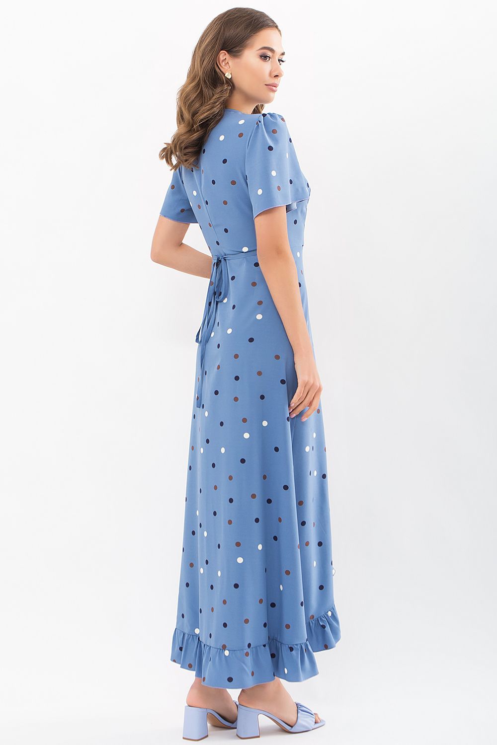 Довге літнє плаття на запах в горошок блакитне - фото