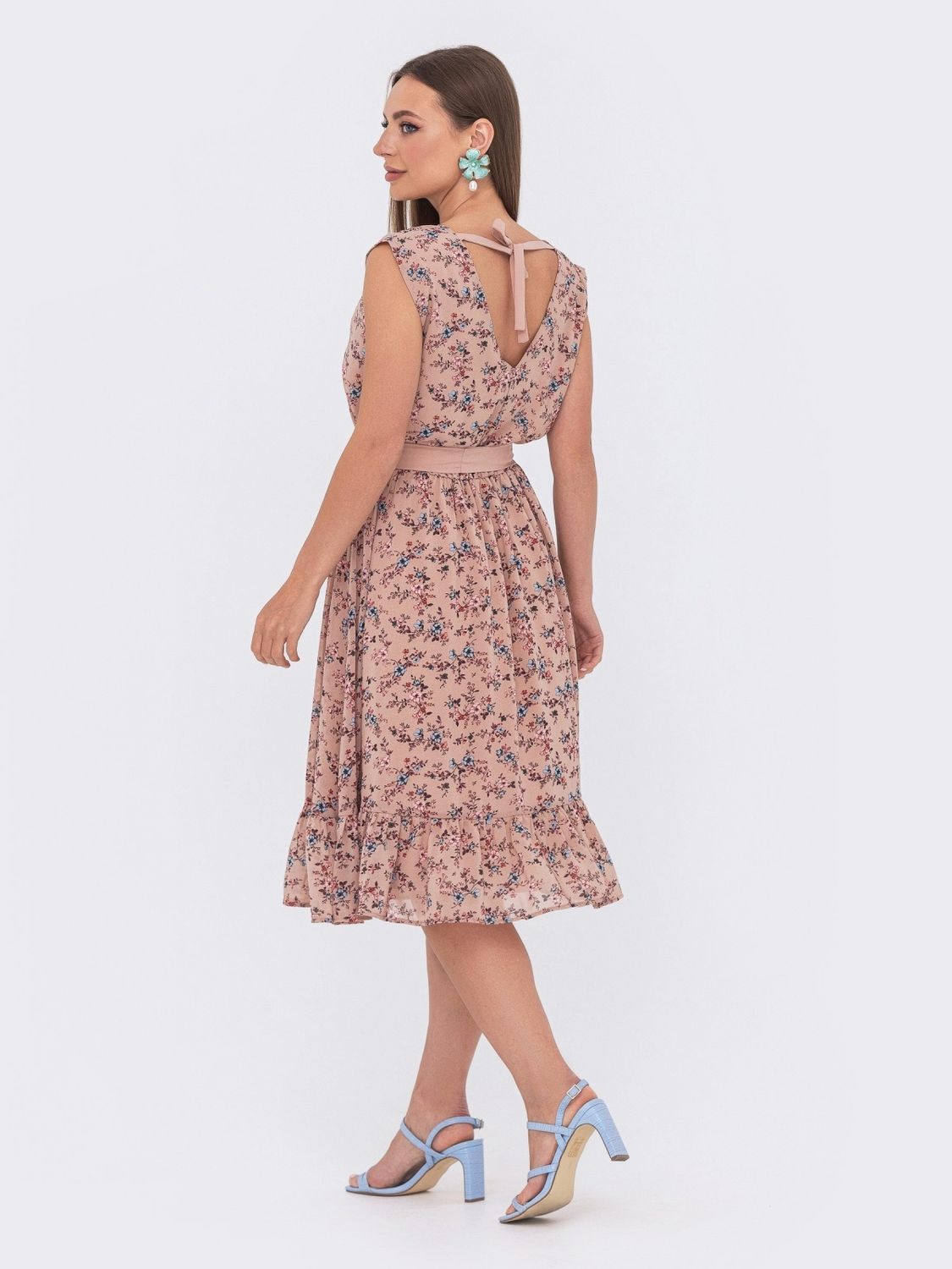 Легкое шифоновое платье на лето с принтом пудровое - фото