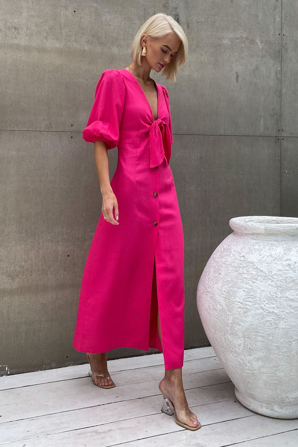 Стильне літнє плаття сорочка з рожевого льону - фото