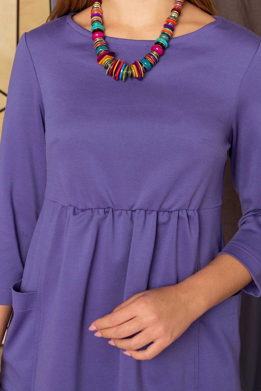 Свободное платье с завышенной талией фиолетовое - фото