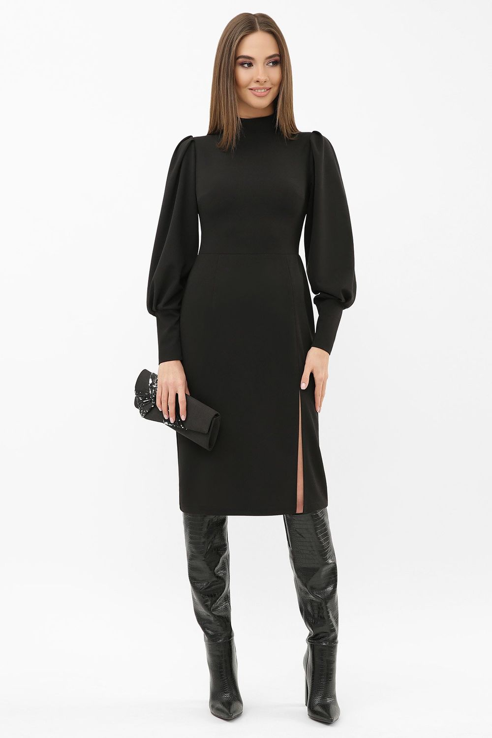 Приталене плаття довжиною міді з розрізом чорне - фото