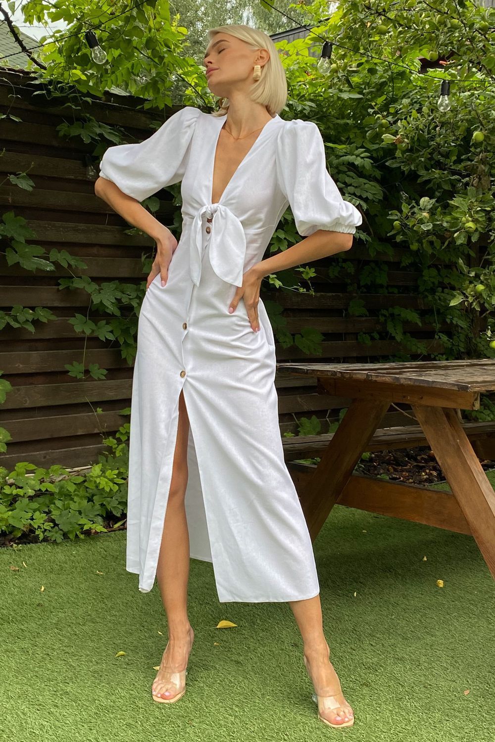 Стильное летнее платье рубашка из льна белое - фото