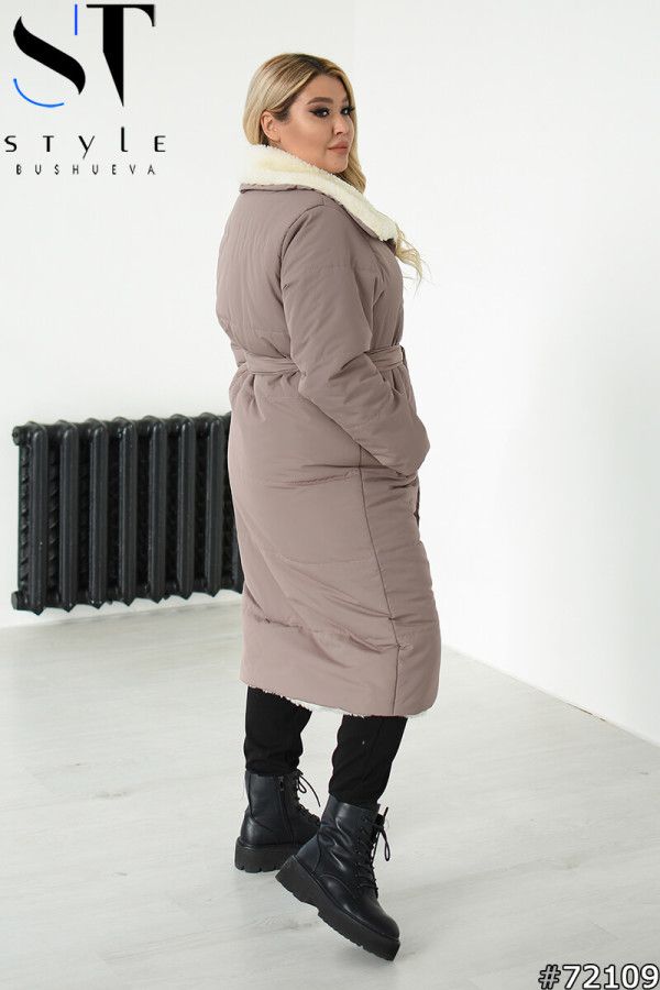 Зимнее пальто с искусственным мехом капучино - фото