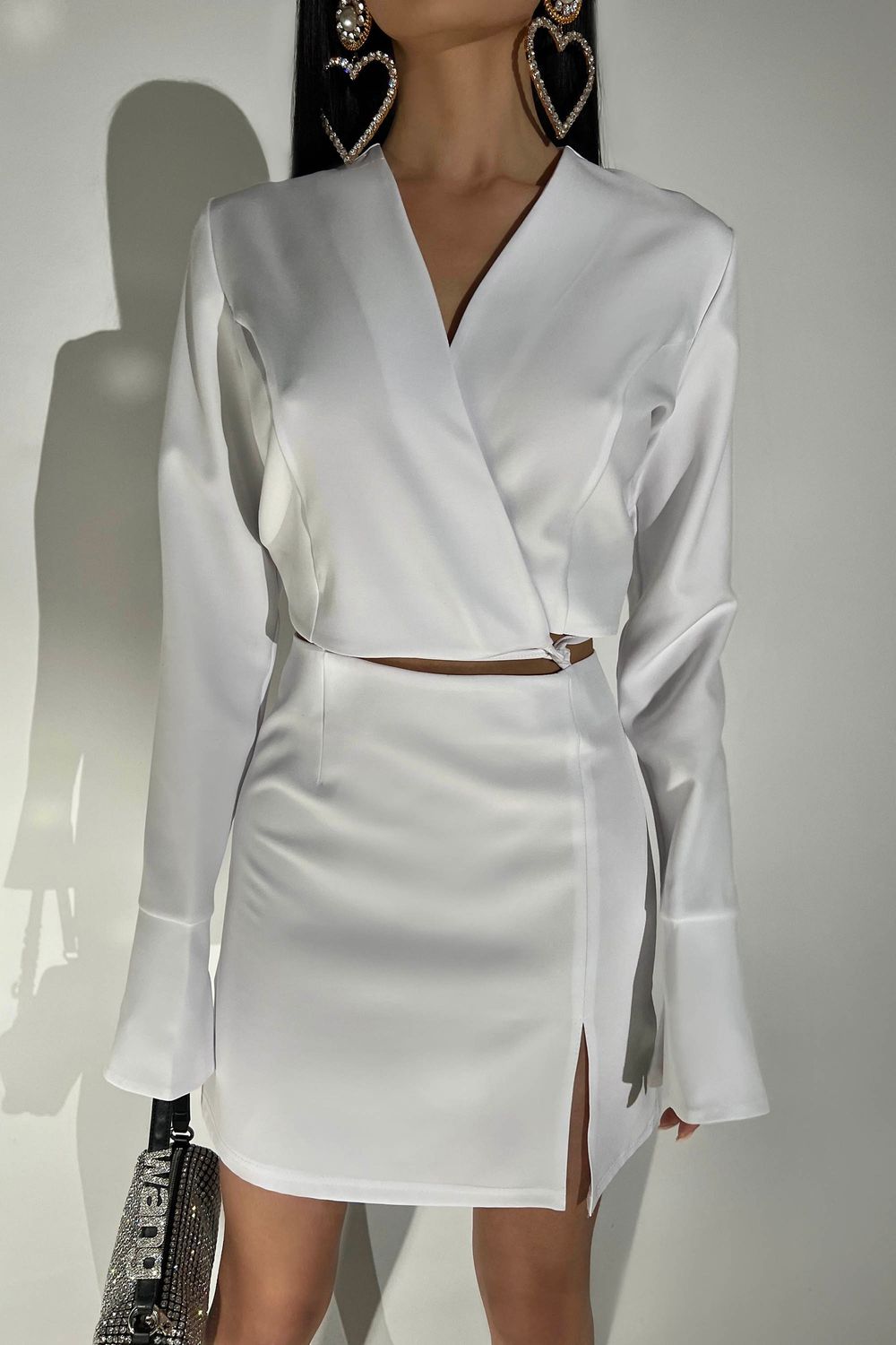 Шикарне плаття для коктейльної вечірки білого кольору - фото