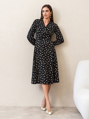 Женское платье на запах в офисном стиле с принтом - фото